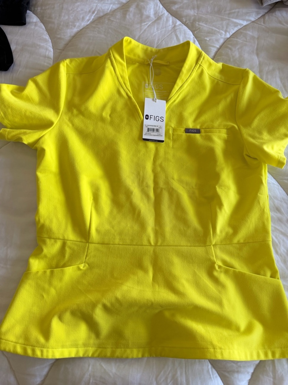 FIGS small serving lime scrub top